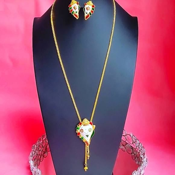 Snail Necklace Set Gold Plated with Hand painted meenakari Art work. 34 Inc - Picture 1 of 6
